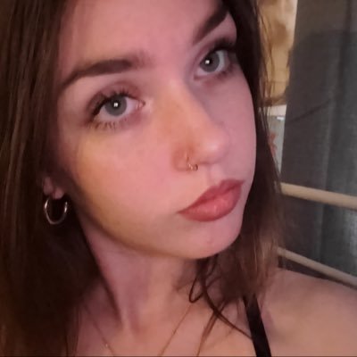 caprisunkate's profile picture. 