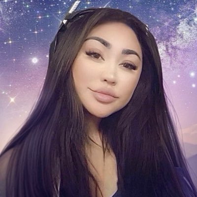 Partnered Twitch Streamer🖥🖲Safe & loving community🌈🪬 | https://t.co/ESrINubAcl