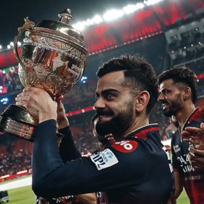 victoroffl_'s profile picture. .