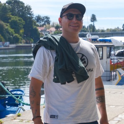 Henrycm_10's profile picture. ¡Improvisar, adaptarnos y vencer! ¡A MORIR POR EL COLO! ⚫️⚪️