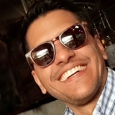 Productor Ejecutivo | CEO en @KaribeFilms | Prof Universitario.