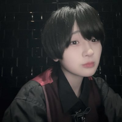 @MASK0_mixguise 発言の八割が嘘です、人格が200種類あります。絶対優しいです