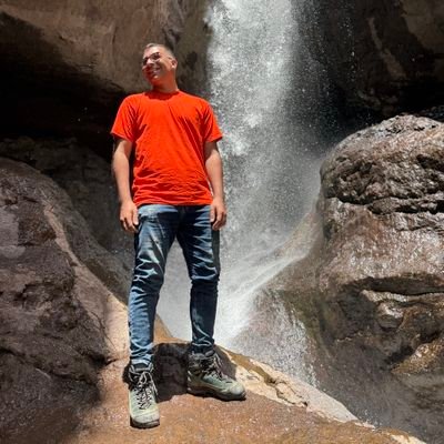 Amir69moh's profile picture. ذهن پریشان قصه‌گو

اینستاگرام@bestpod.ir