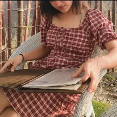 ritika_sayswht's profile picture. jyada bolti hu or jyada roti bhii