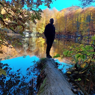 ercandde's profile picture. Ömür, umuttan önce bitmeli!