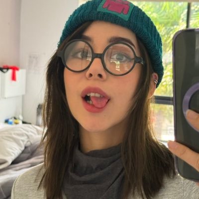 hey fans this is my private account love y’all 💋❤️🩹