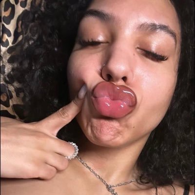 Nl_heem's profile picture. 🔞 8’in demon 😈 will slut yo bih out 🥴 live for gooning