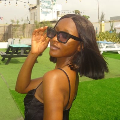 a very Blessed girl; Iverened|| Genesis 12:2😇|| Microbiologist 🥼🔬🦠🧫|| Perfume vendor; I sell long lasting perfumes🛍️.
