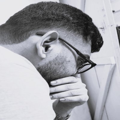 Contrarian.
Synthesizing business, philosophy, and bāgh-e zehn...