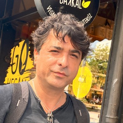 Nice büyük gemiler battı, tekneler hala yüzüyor - Yunan atasözü