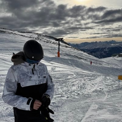 NoIdeaPlanB's profile picture. 🇨🇭 LetKeikoCook