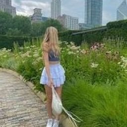 Uw info is telkens zó bruikbaar! Ik kocht voor de grap hetzelfde aandeel en wow – het resultaat verraste me echt ✨ Dank voor de fijne tips ✍️ @itshxrrydiva