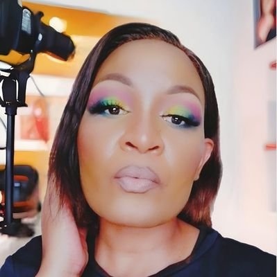Loving n caring, breast cancer survivor. Love life. Makeup Artist 💖💖💖🇿🇦