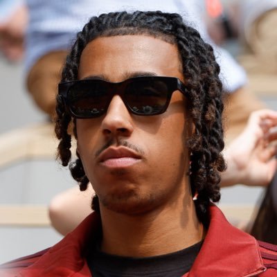 Mainooof's profile picture. 