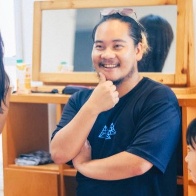 映画監督 /MV・ライブ撮影、舞台演出など 最新作「いってきます。」【監督作品】アイチェルカーレ/ふたりよがり/晴れときどき、雨ときどき/サマークエスト/ETERNOLUZ/夢が眠る場所/消しかすの花/【仕事依頼・連絡】DMかkoiketa93@gmail.comまで