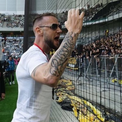 bauzter01's profile picture. 