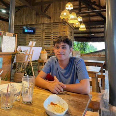 y0ng_iii's profile picture. 