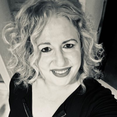 LilDrummrGirl's profile picture. I hit skins with hard wood, I cook and I hike to breathtaking places. I sometimes write things too.  🇺🇸 🇮🇹🇨🇦