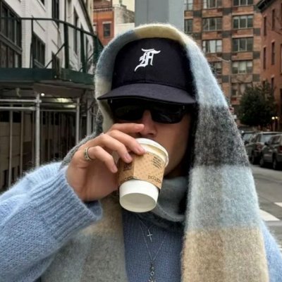 odinbuilds's profile picture. Founder @ https://t.co/AOq7XcaUjX // ran ads for Notion & HubSpot Breaking down how viral startups engineer growth