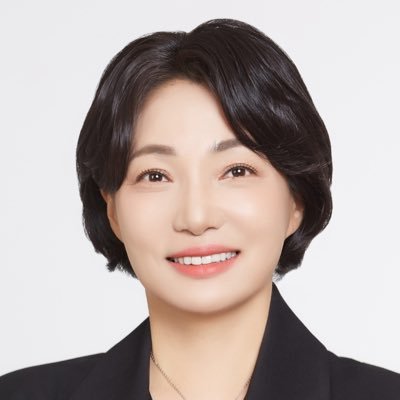 안녕하세요. 소리로 보는 시각장애 국회의원, 더불어민주당 전국장애인위원장 서미화입니다.
※후원 안내
농협 301-0351-4778-21(국회의원서미화후원회)