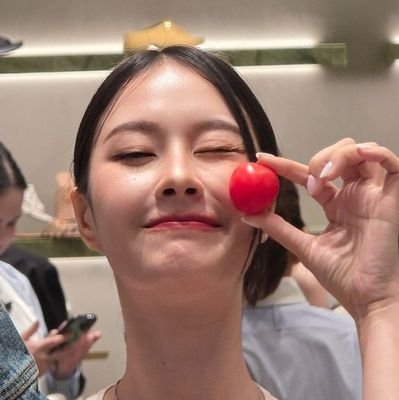 arcmevv's profile picture. in every universes.