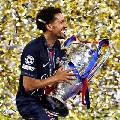 CHAMPIONS D’EUROPE ❤️💙 @PSG_Inside ⭐️❤️💙 #France #LewisHamilton