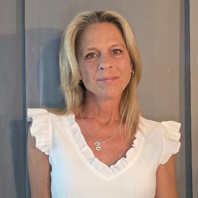 JoyceTarabelli's profile picture. I am your gal for all kinds of User Generated Content. Husband & Fur Babies always happy to help!