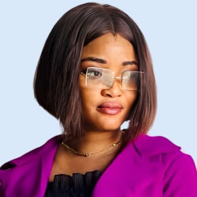 TeeWorldClothin's profile picture. 🪡Fashion designer ✂️Fashion illustrator
📝 Writer 🧬Biochemist  🤍YouTuber