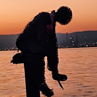 zuswaanq92573's profile picture. EskiStigmata
Bir de buraları keşfedeyim dedim, nasılmış diye? Takılmaya geldim öyle,