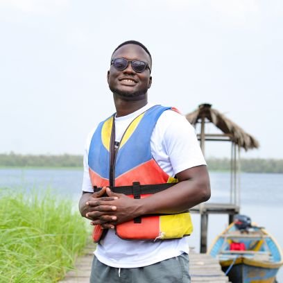 charsey_aaa's profile picture. God || Family || Manchester United