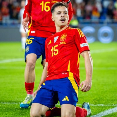 ⚽ @FCBayern's player 🔴 Internacional @SEFutbol 🇪🇸 @nikefootball's athlete 👟