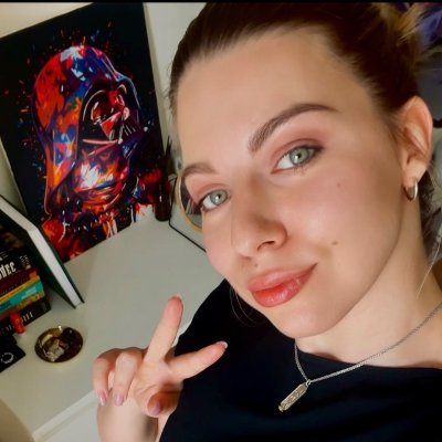 Digital Artist | Design Tutorials & mentorship available |
June 25 - open for commissions!