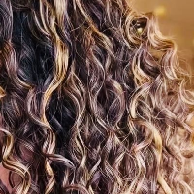 ای نوش کرده نیش را بیخویش کن باخویش را… باخویش کن بیخویش را چیزی بده درویش را