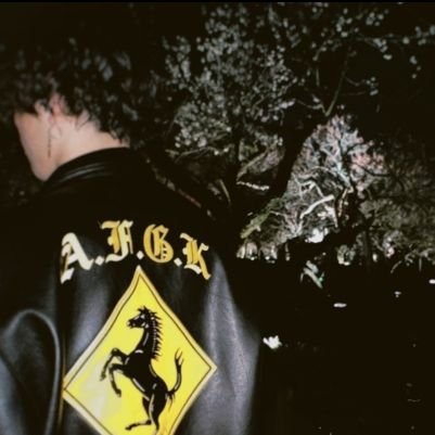 KK_20001013's profile picture. https://t.co/mMktv7ngg5