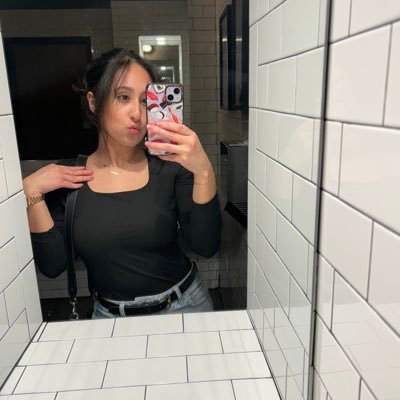 _isabellllll__'s profile picture. i wish a bitch would