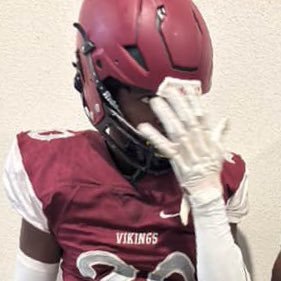 |CO 2027| Position: DB🐶| 4.00 GPA| 5’10|170lbs| Email: stephanjr95@gmail.com