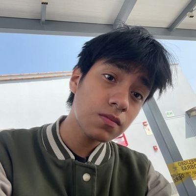 clquus's profile picture. 👻