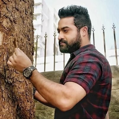 Passionate cinema enthusiast | Dedicated fan of @tarak9999 , @rakulpreet ,@ssrajamouli and @imVkohli | Sharing thoughts on Telugu cinema | #War2