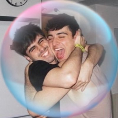 clauxmajos's profile picture. martin urrutia y juanjo bona siempre 🎧 || martin music era ⭐️