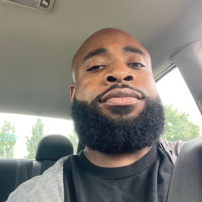 ChanzHill's profile picture. Leave your problems at sea level.