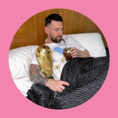 vivigkm's profile picture. Messi 🥰 Un poquito de todo 🇻🇪