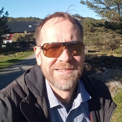Journalist, social anthropologist. Husband. Dad. rs@middleoak.org / ragnar.skre@gmail.com / +32 493986570