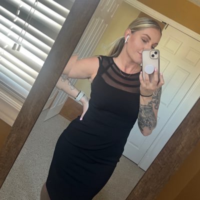 best mom ever as voted on by one person. shit poster . coffee enjoyer. former online hoe. painfully self aware