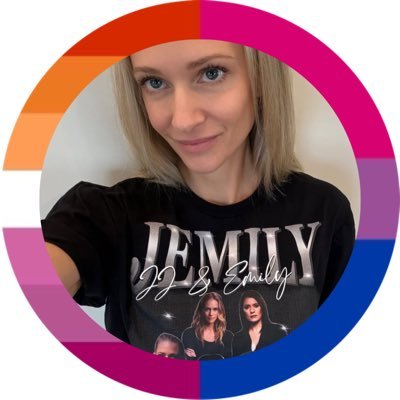 instagram & tiktok: iovejemilycm | jemily’s controversially younger third🫣 - MULTI STAN ACCOUNT