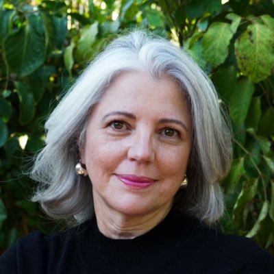 Passionate about the news. Author: Hunting Season and Finding Mañana. Senior Director, News Standards @NoticiasTelemundo At home in Miami and New York.