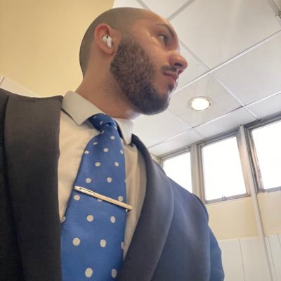 Presentador de noticias en el Informativo Judicial @TVjusticiaPY/ Maestro de Ceremonias/Opinólogo, Debate y Café.Humanista.