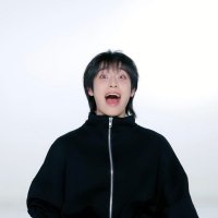 h ํ๋ฅด .๐ฅ ๐ธ (@crushonkjs) 's Twitter Profile