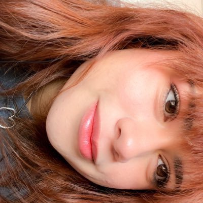 yxmile's profile picture. i bake and make art sometimes