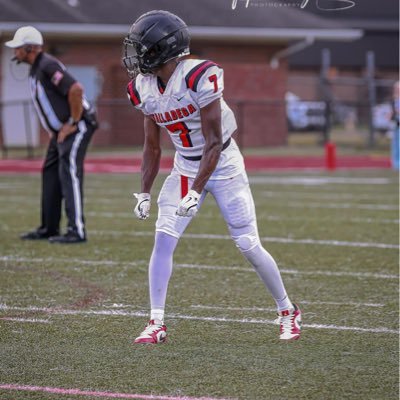 ATH/C/O 26/| Talladega highschool | 5’10 145 Wr/Cb| 3.5 gpa | 40 yard dash 4.55 | football/track |256 268-1138| ataylor8459@gmail.com
