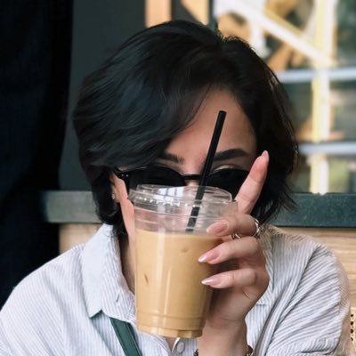 negsforyou's profile picture. امروز از فردا یک روز جوون‌ترم.